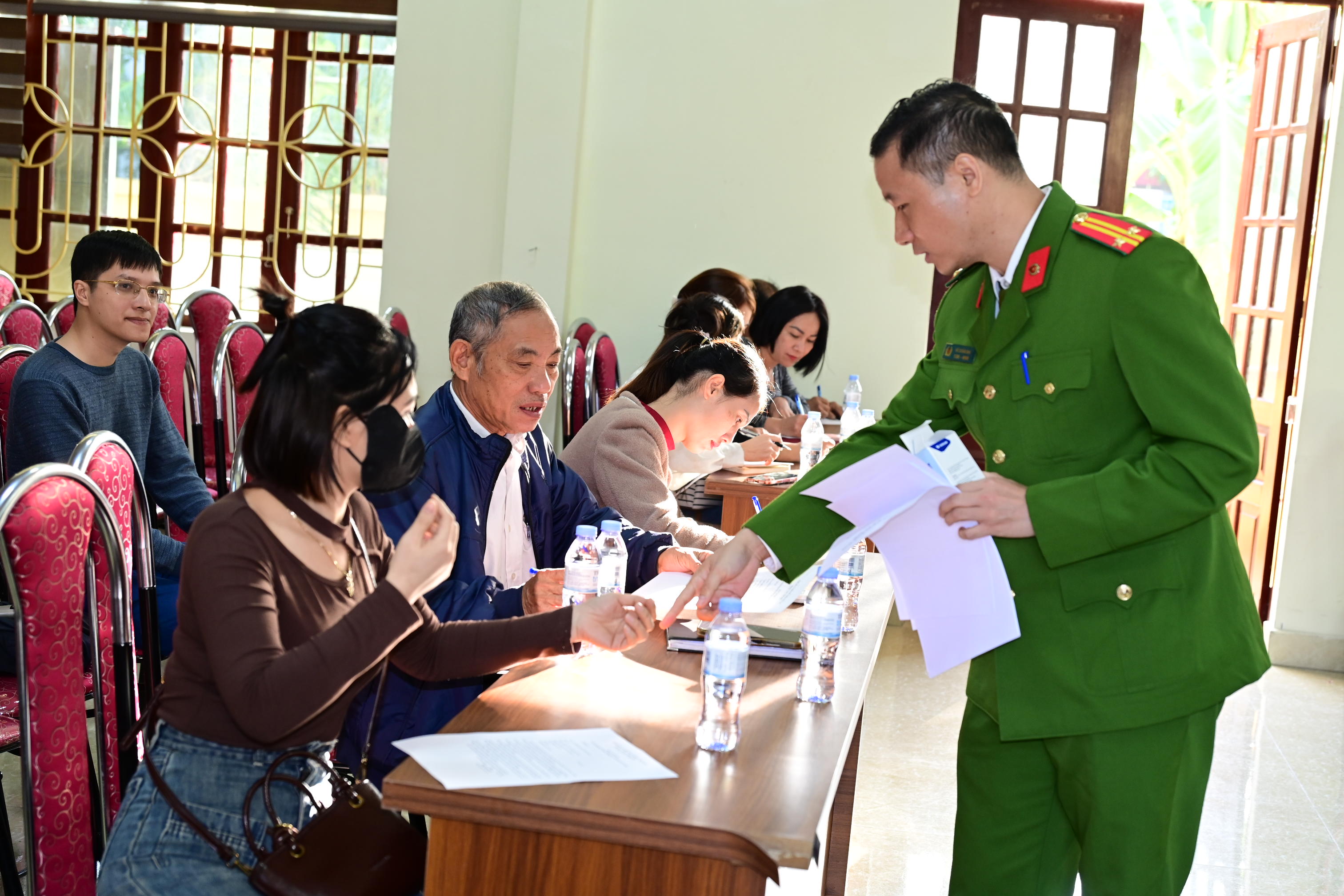 Phòng Cảnh sát kinh tế: Tuyên truyền pháp luật về bảo vệ môi trường tại phường Nam Đồ Sơn